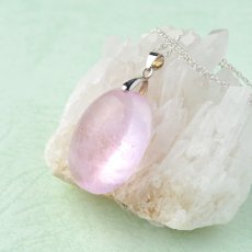 画像8: モルガナイト  - 約6.5g、シルバー925あずきチェーン45cm【ケース付】 (8)